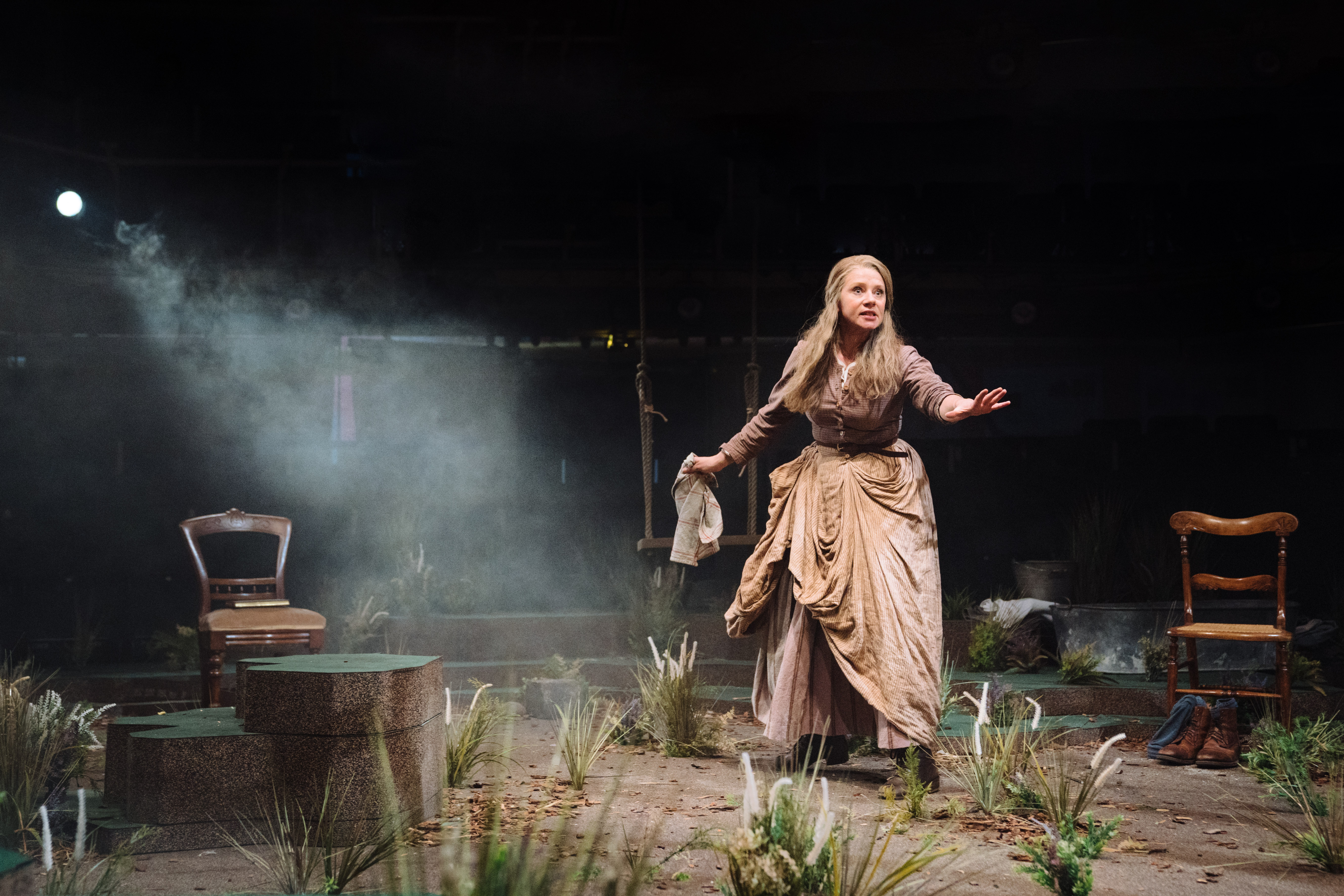 09 RET Wuthering Heights - Samantha Power (Nelly) - image Helen Murray